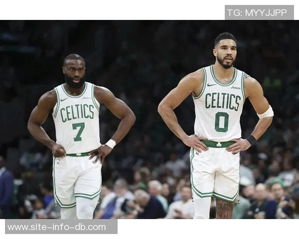 绿军与尼克斯首发阵容对决普理查德小白杰伦布朗豪泽科塔齐上阵